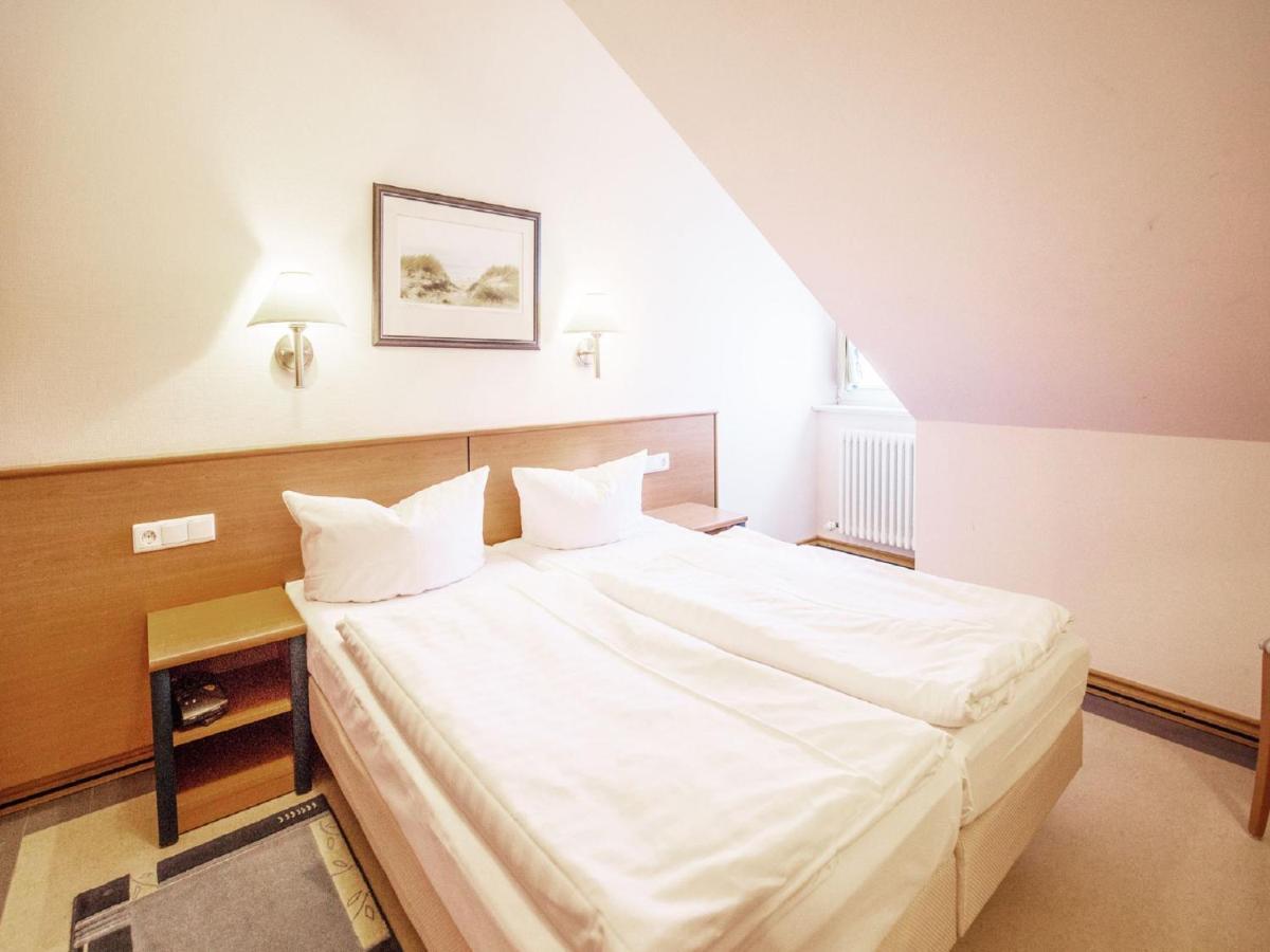 Apartment Duenenpark - Komfort Mit 1 Schlafzimmer Und Balkon Im Dachgeschoss 235 *